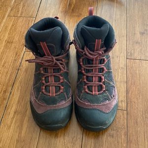 Salomon high top waterproof hiking boots